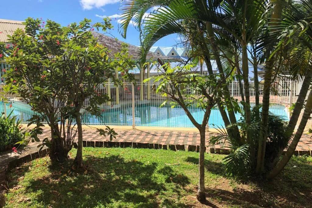 Appartement Populaire Sainte-Anne Bagian luar foto